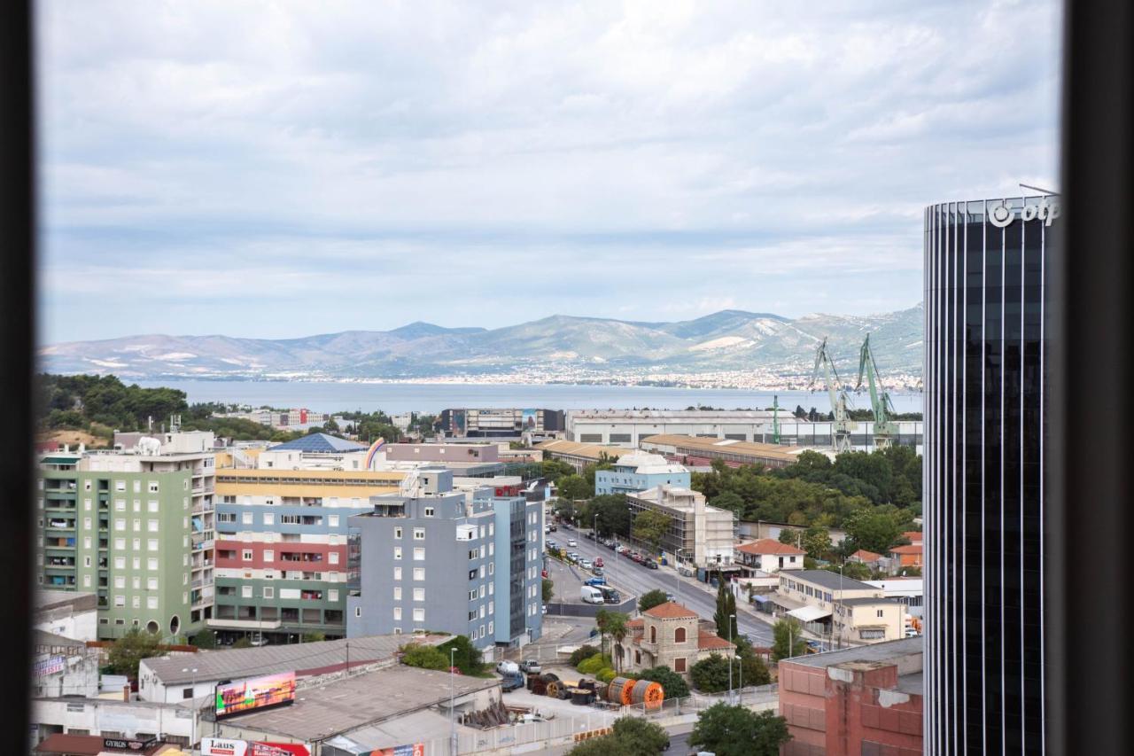 Apartman Grof Сплит Екстериор снимка