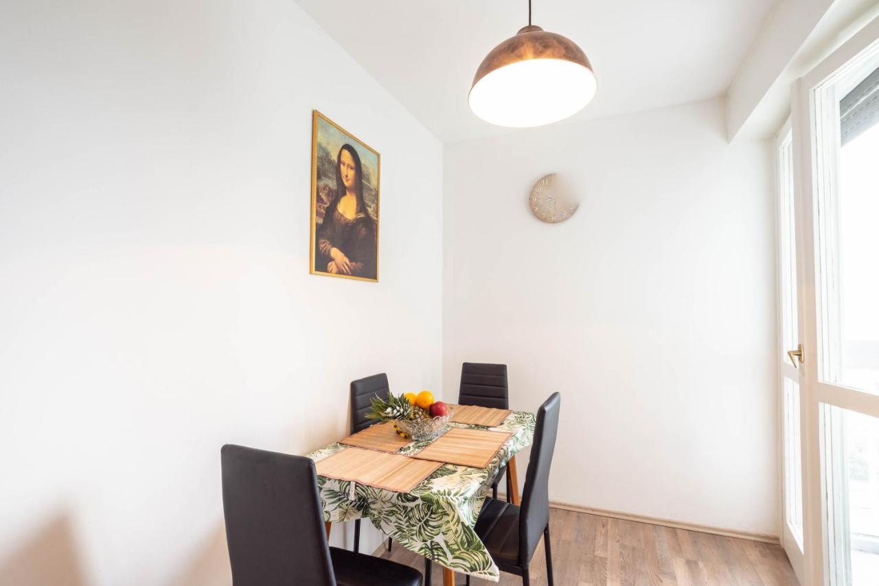Apartman Grof Сплит Екстериор снимка
