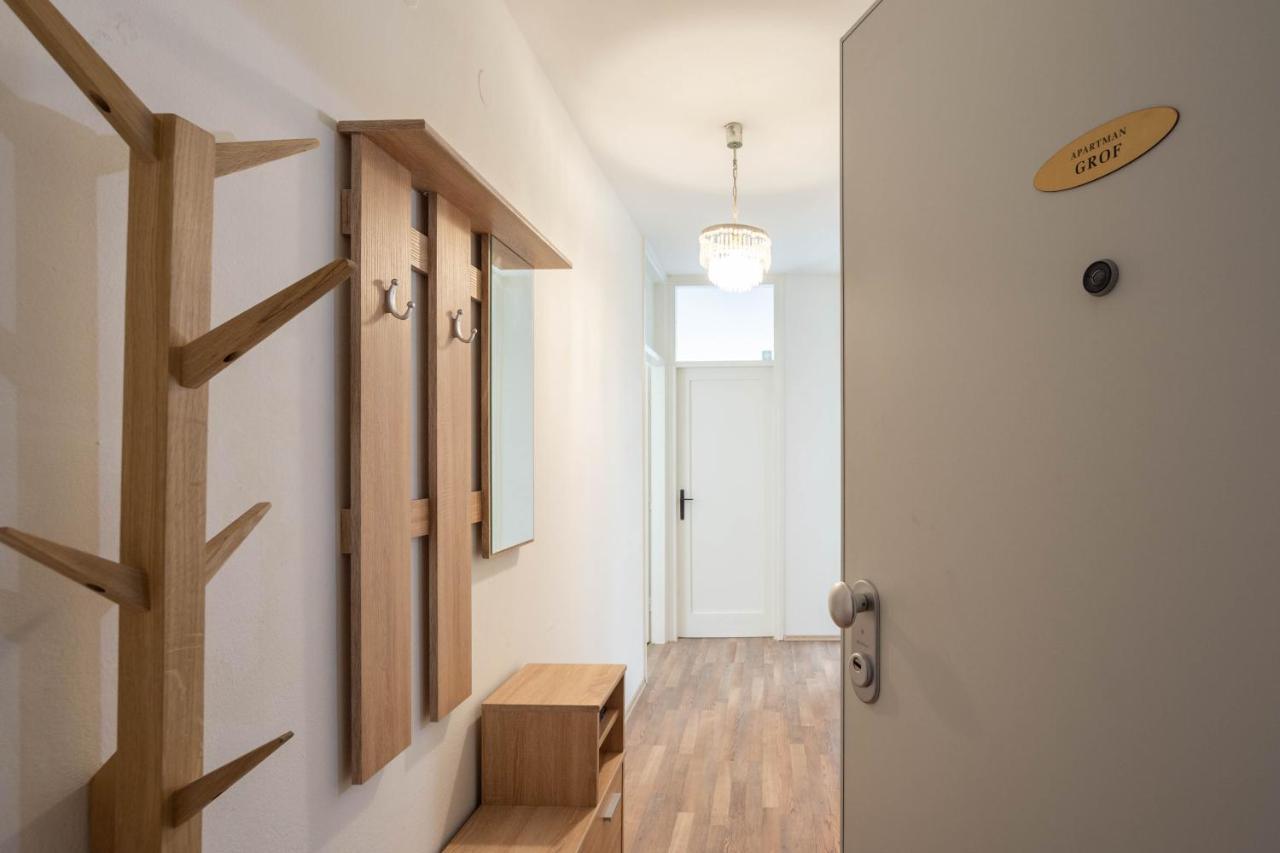Apartman Grof Сплит Екстериор снимка