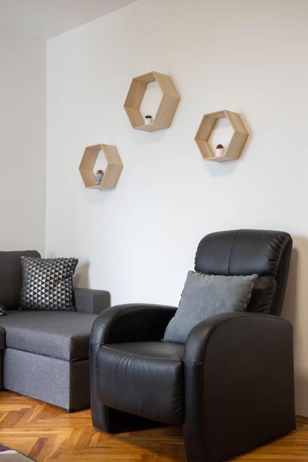 Apartman Grof Сплит Екстериор снимка