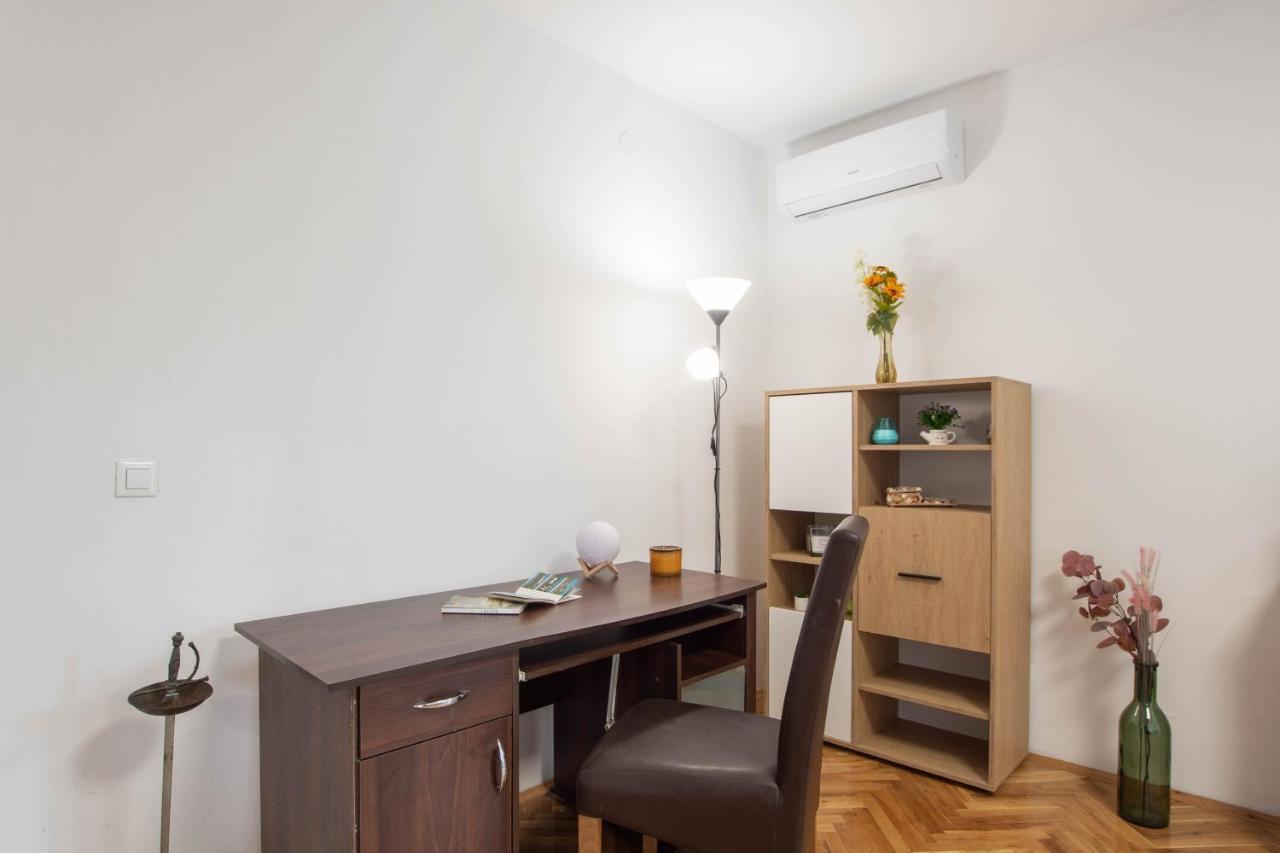 Apartman Grof Сплит Екстериор снимка