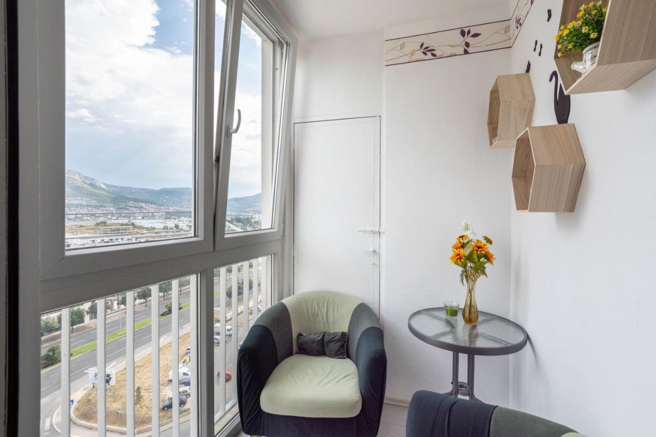 Apartman Grof Сплит Екстериор снимка